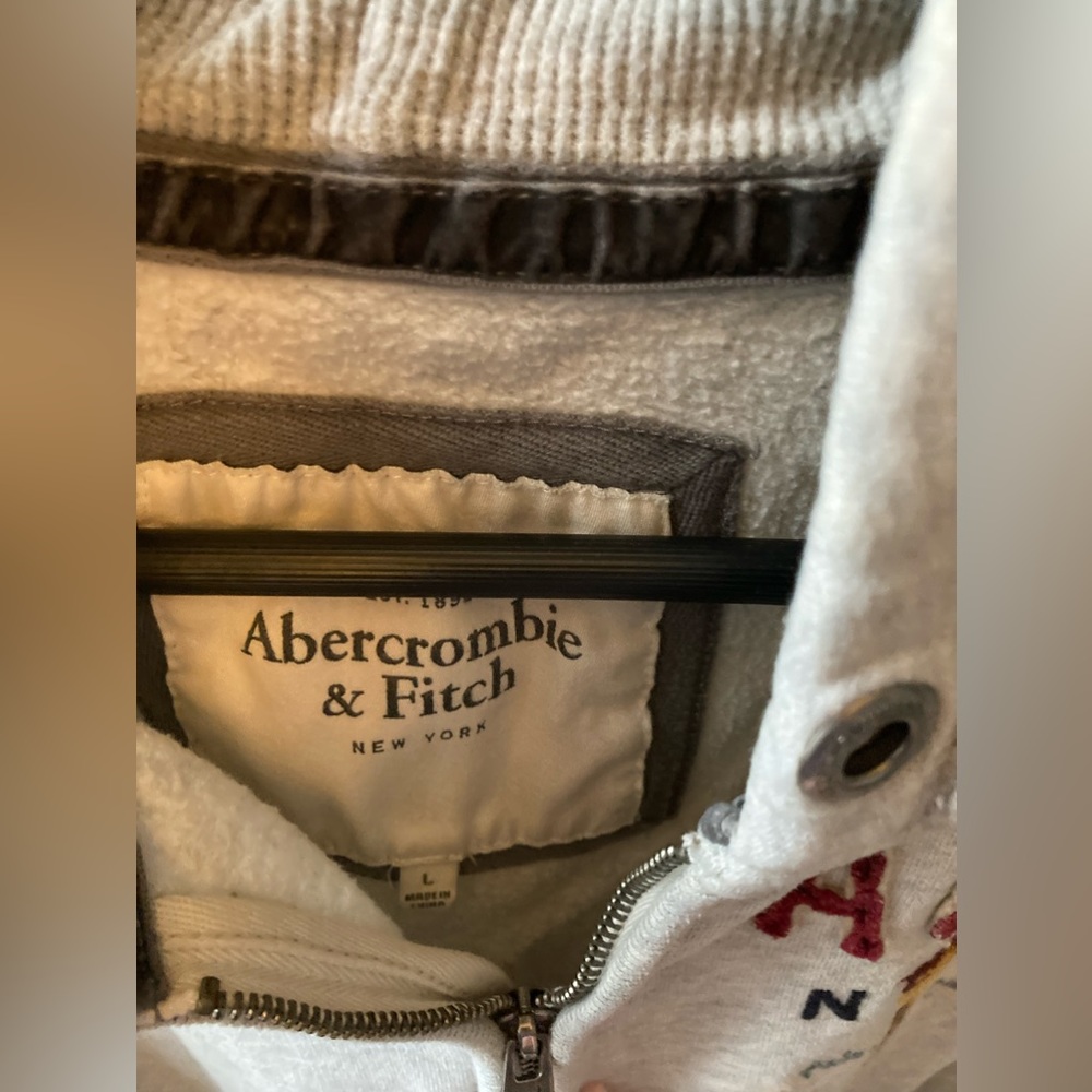 Thick hooded sweatshirt.